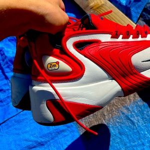 Men’s 10.5 Nike Zoom 2000